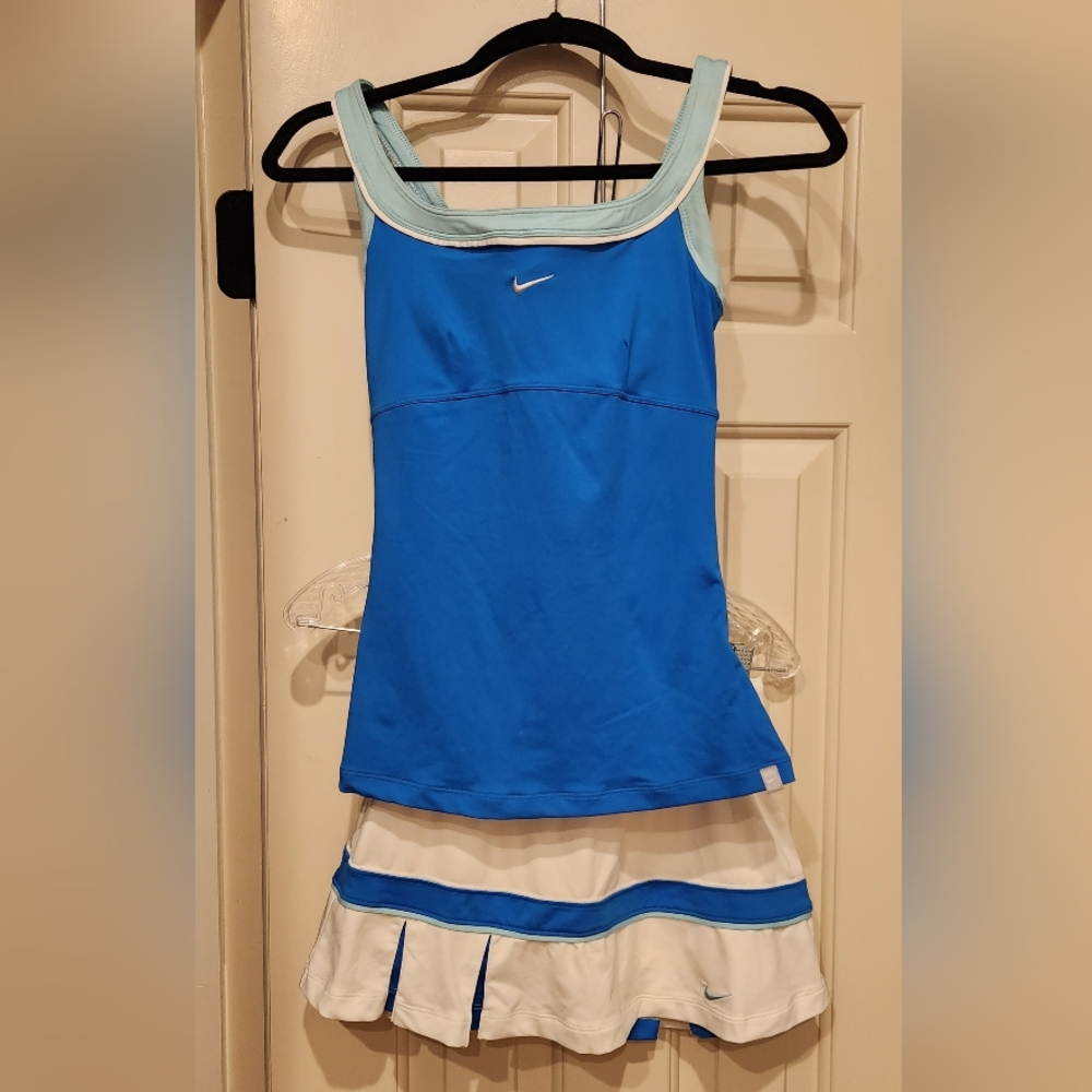 Nike tennis top & skirt, Size: XS